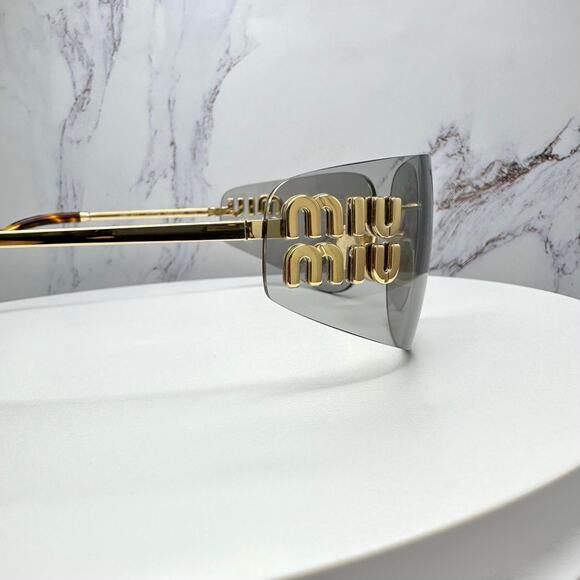New MIU MIU Logo Sunglasses 2025 Runway Gold Slim Skinny Wrap Rimless Italy - Picture 5 of 16